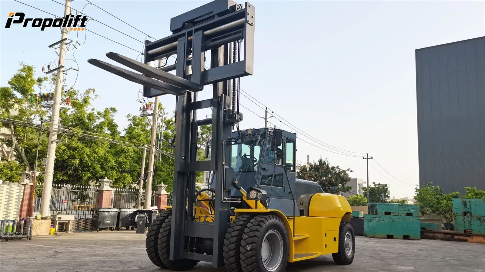 heavy duty forklift with four front tires heavy duty forklift with four front tires